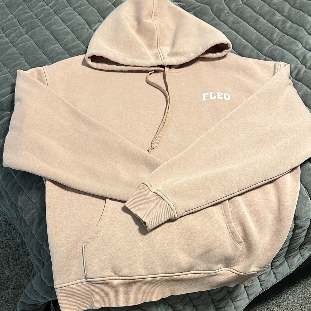 FLEO pink hoodie size M great condition